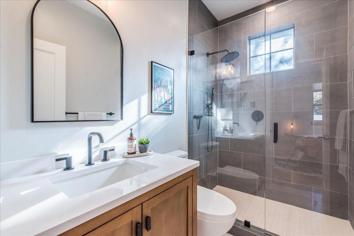 1606 Morgan Ln # A, Austin, TX 78704