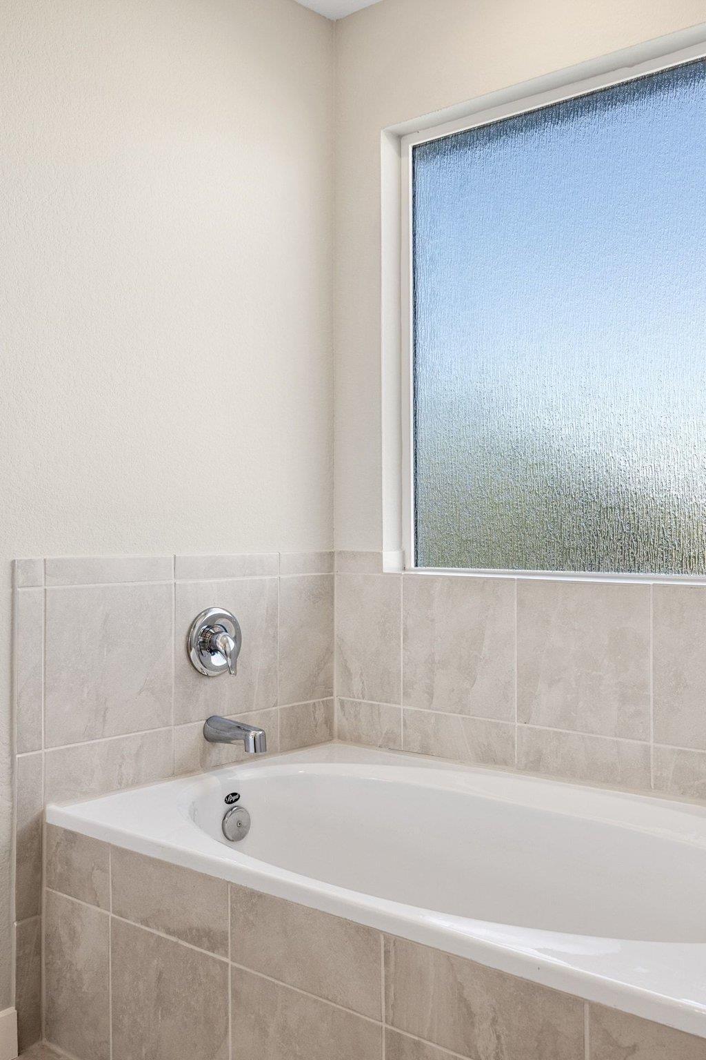 440 Wolf Springs Rd, Georgetown, TX 78628