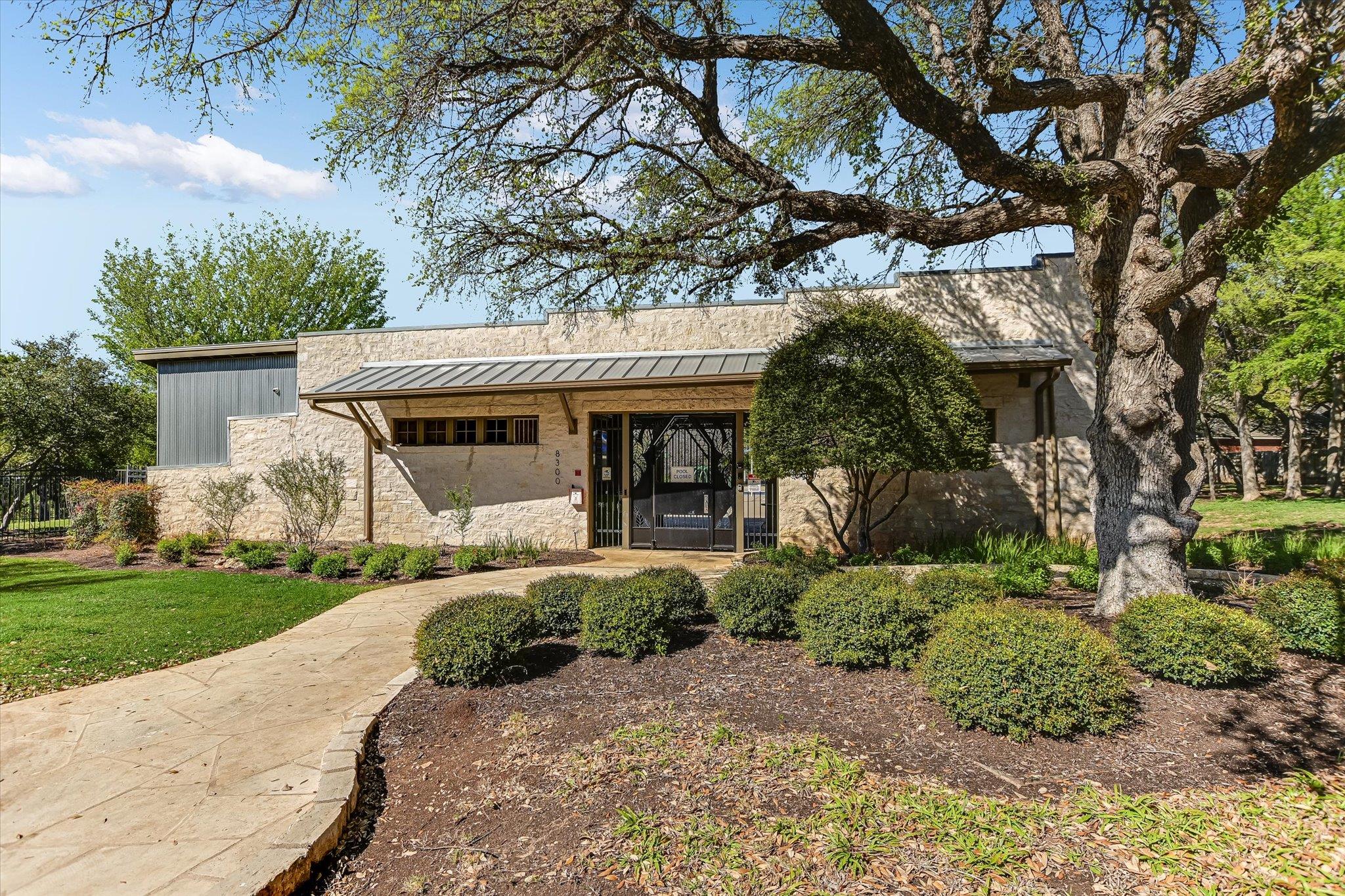 18200 Whitewater Cv, Round Rock, TX 78681