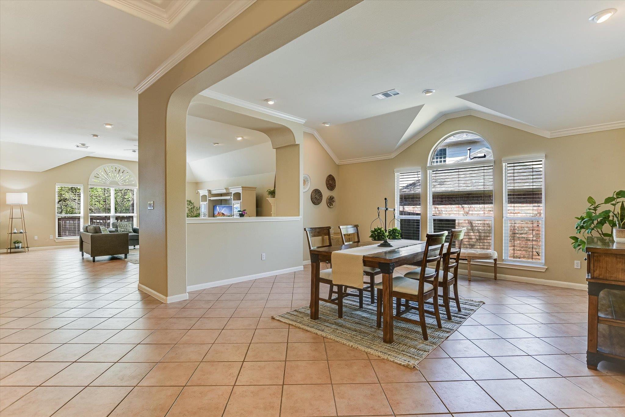 18200 Whitewater Cv, Round Rock, TX 78681