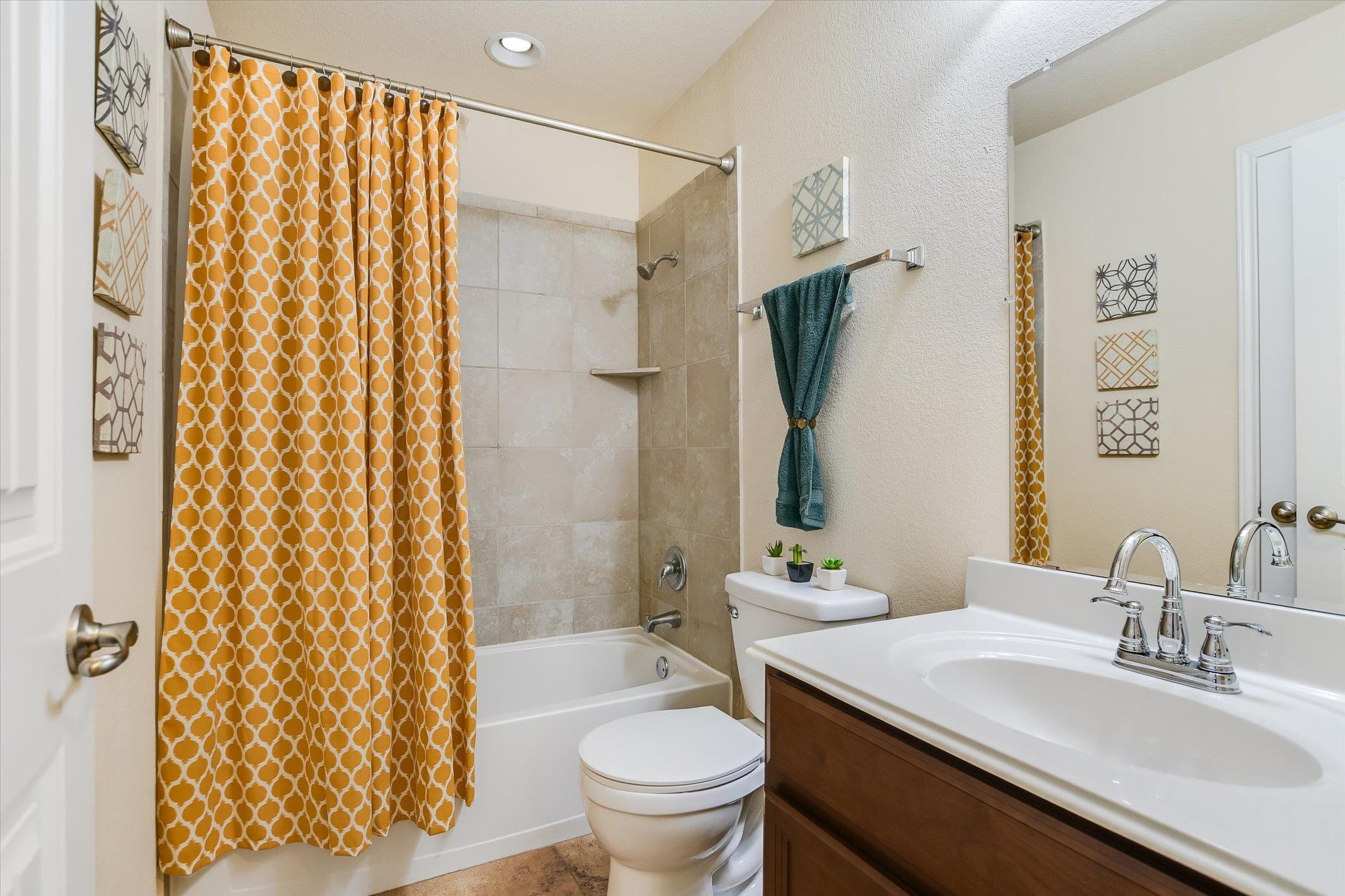 1813 Meandering Meadows Dr, Pflugerville, TX 78660