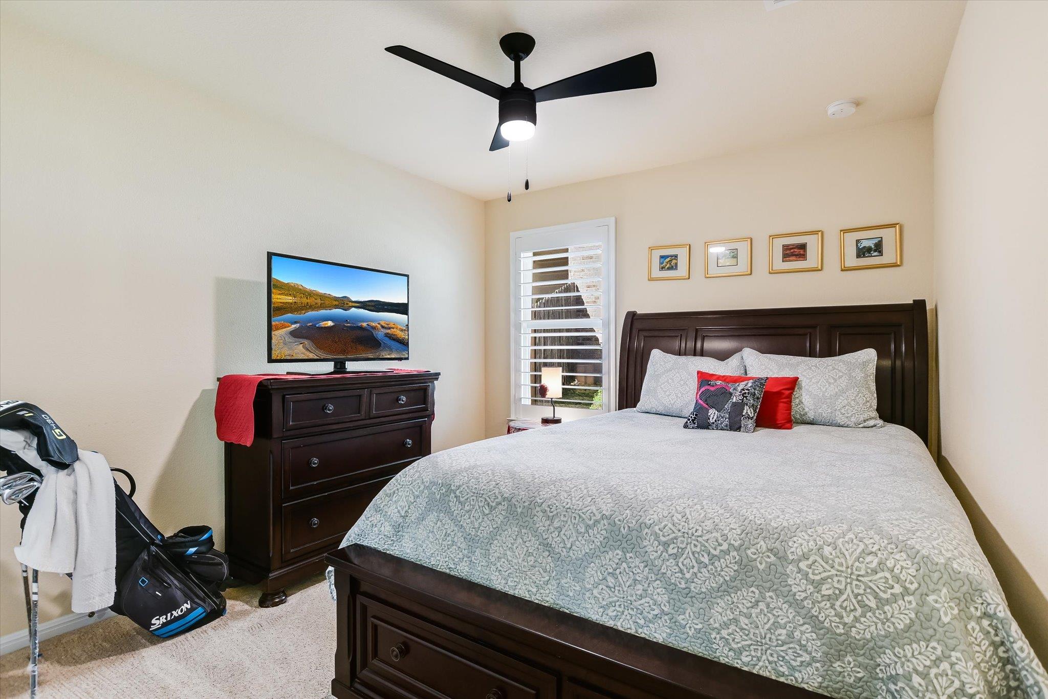 1813 Meandering Meadows Dr, Pflugerville, TX 78660