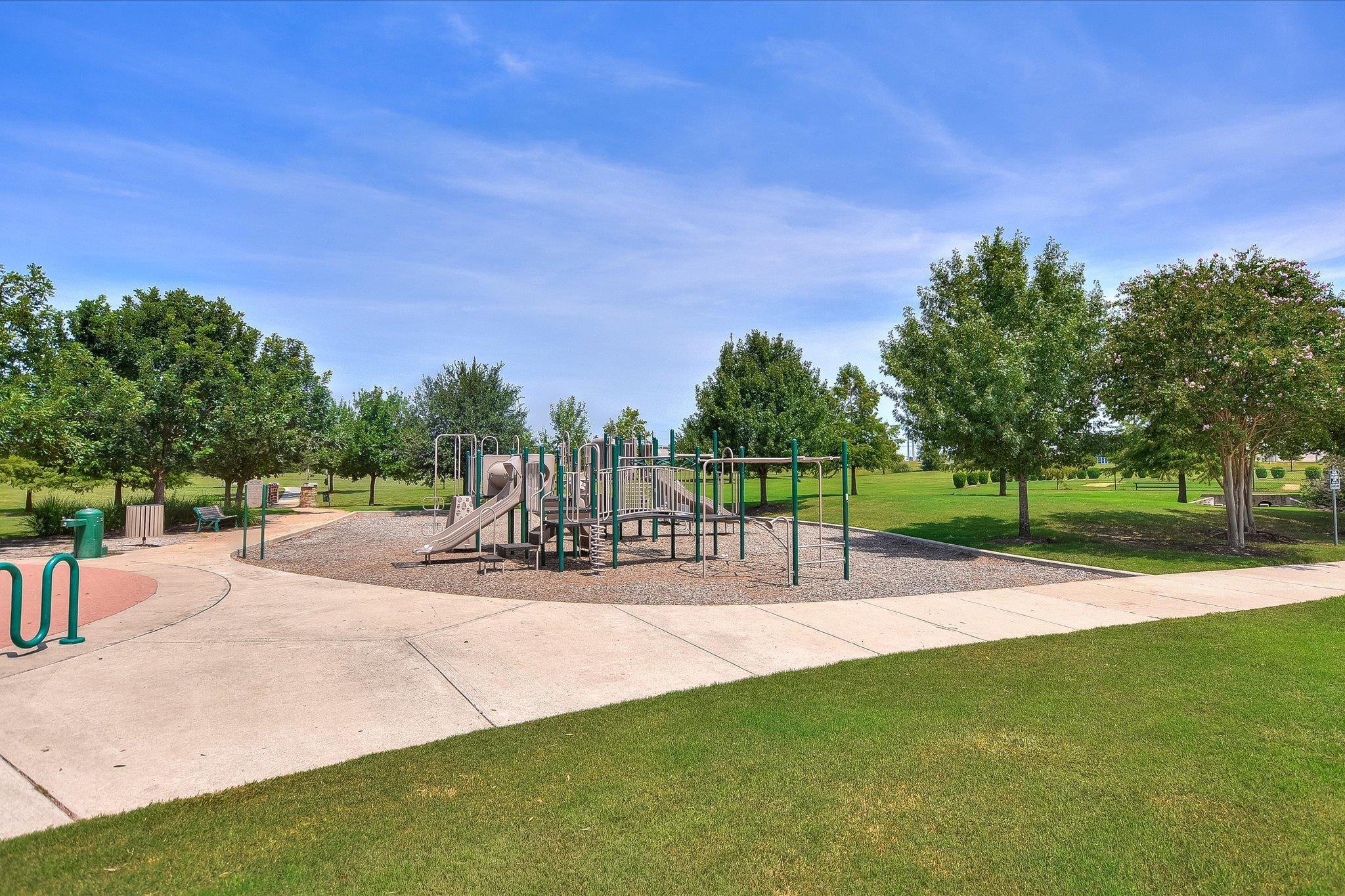 1813 Meandering Meadows Dr, Pflugerville, TX 78660