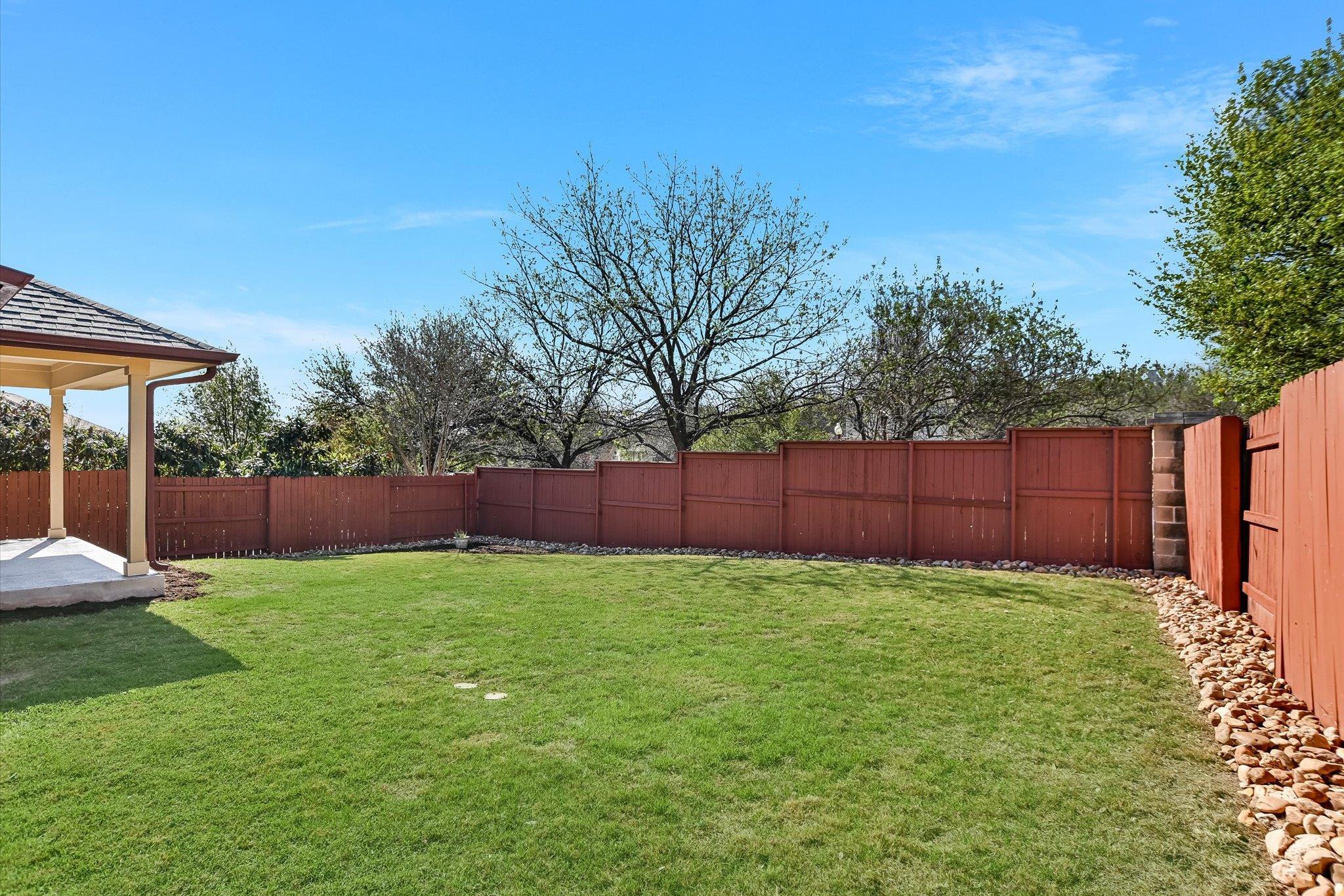1813 Meandering Meadows Dr, Pflugerville, TX 78660