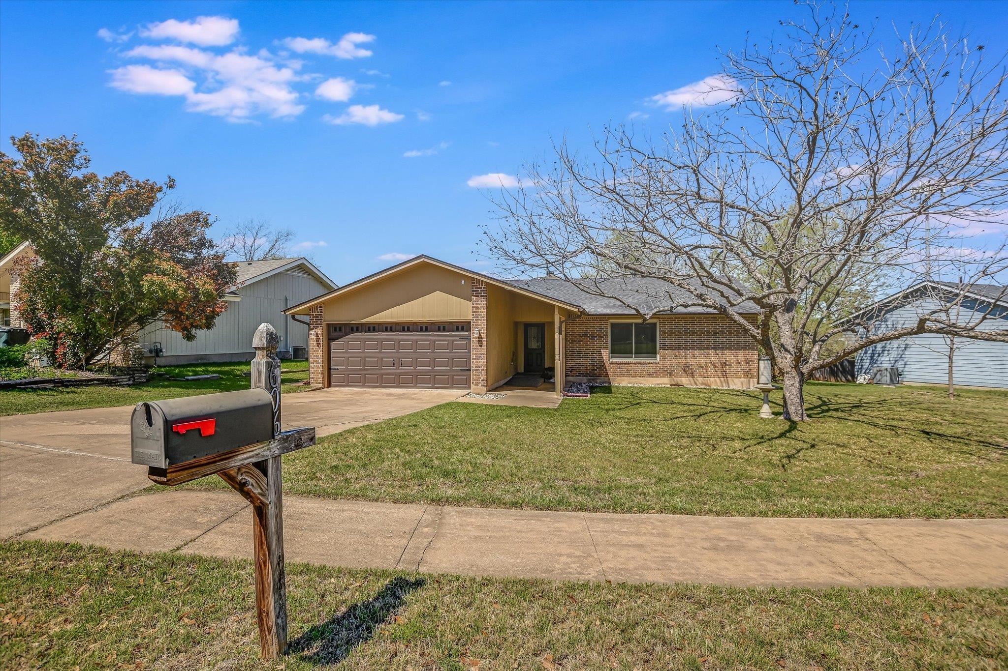 606 Splitrock St, Round Rock, TX 78681
