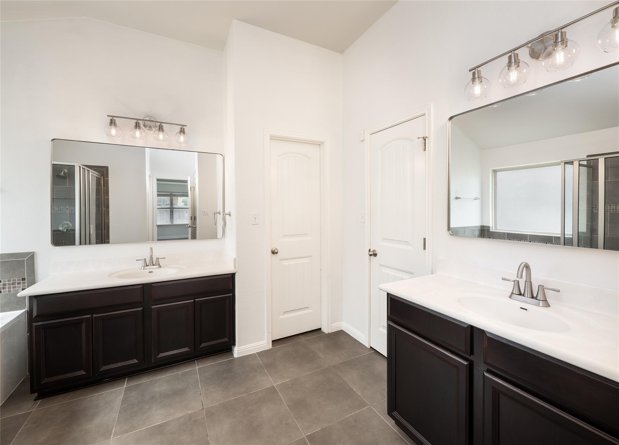 2822 Garlic Creek Dr, Buda, TX 78610