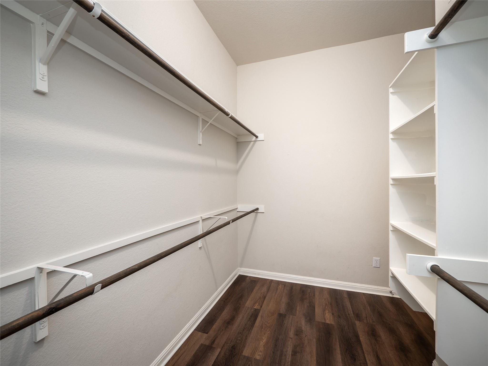 2822 Garlic Creek Dr, Buda, TX 78610