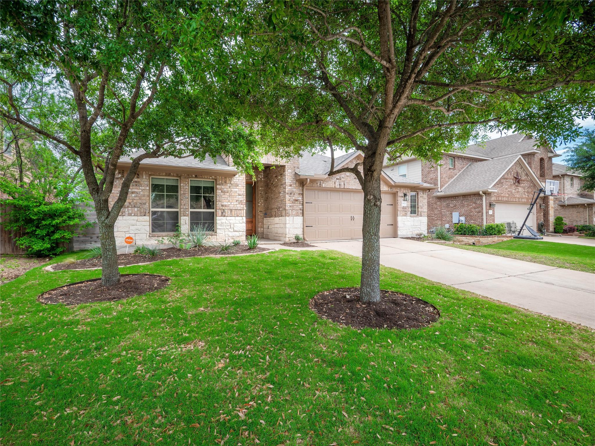 2822 Garlic Creek Dr, Buda, TX 78610