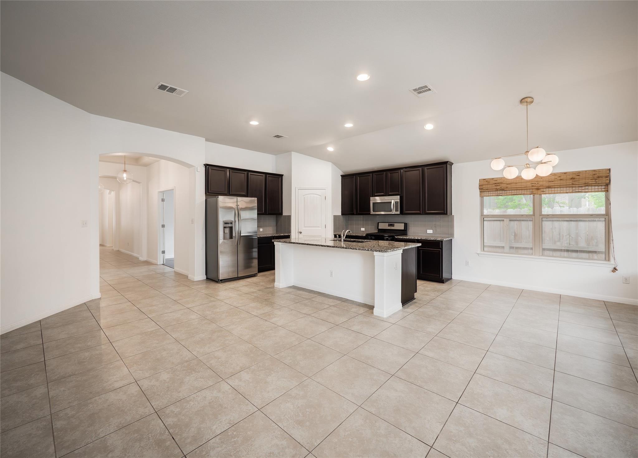 2822 Garlic Creek Dr, Buda, TX 78610