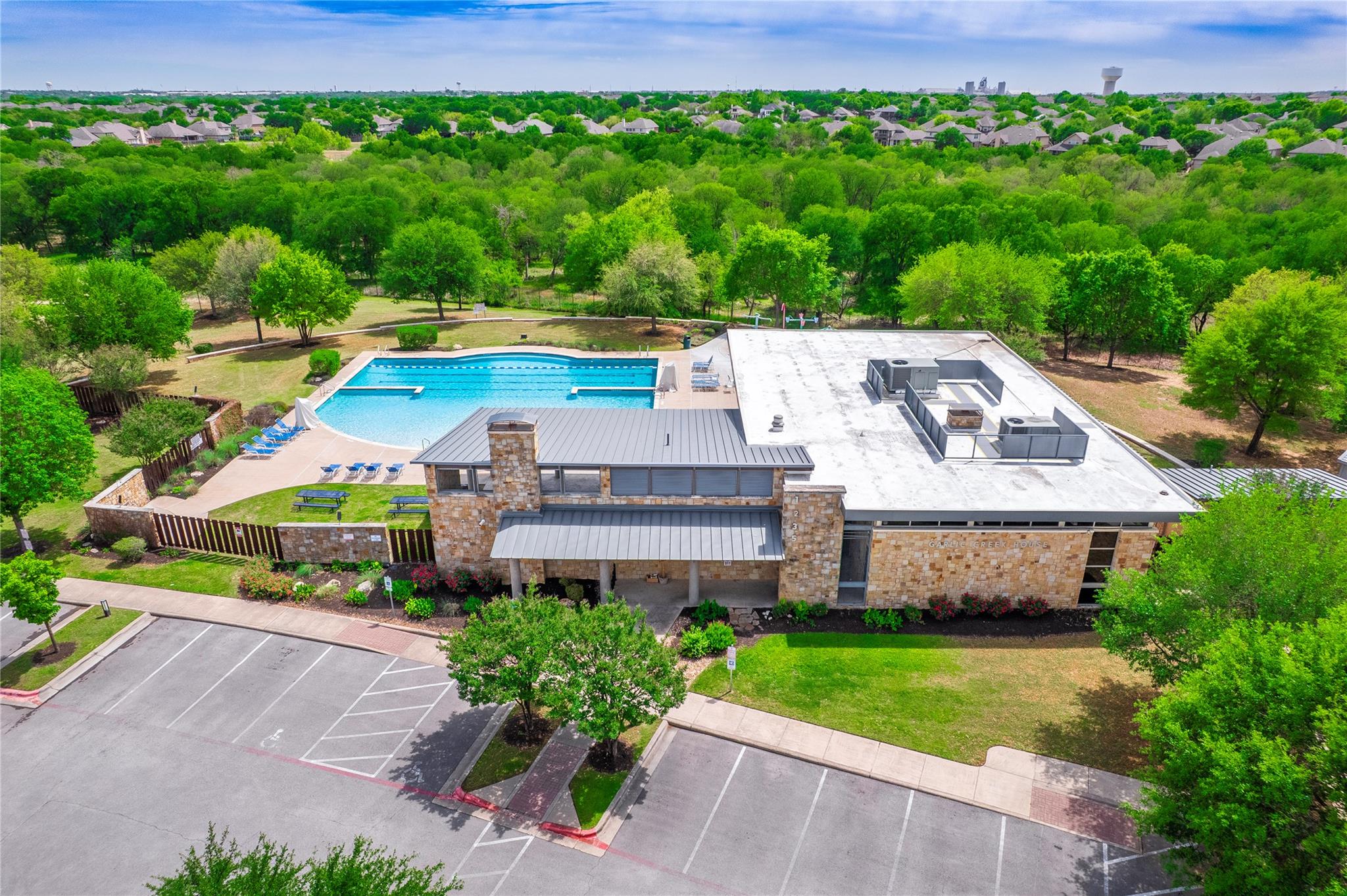 2822 Garlic Creek Dr, Buda, TX 78610