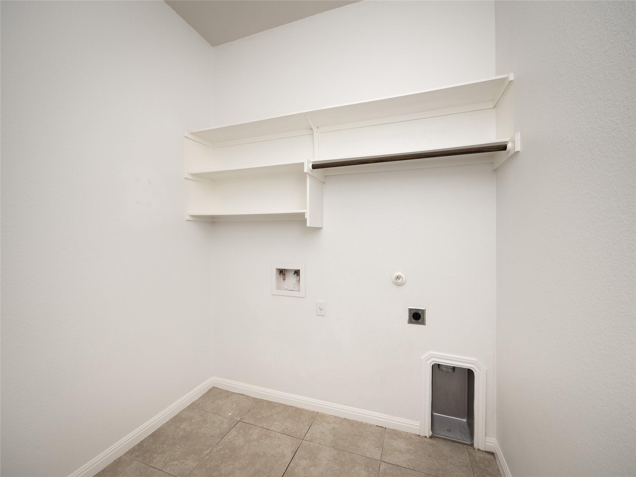 2822 Garlic Creek Dr, Buda, TX 78610