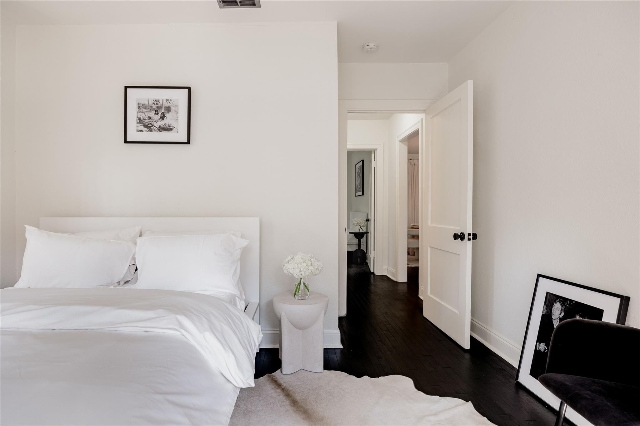 1404 Eva St, Austin, TX 78704