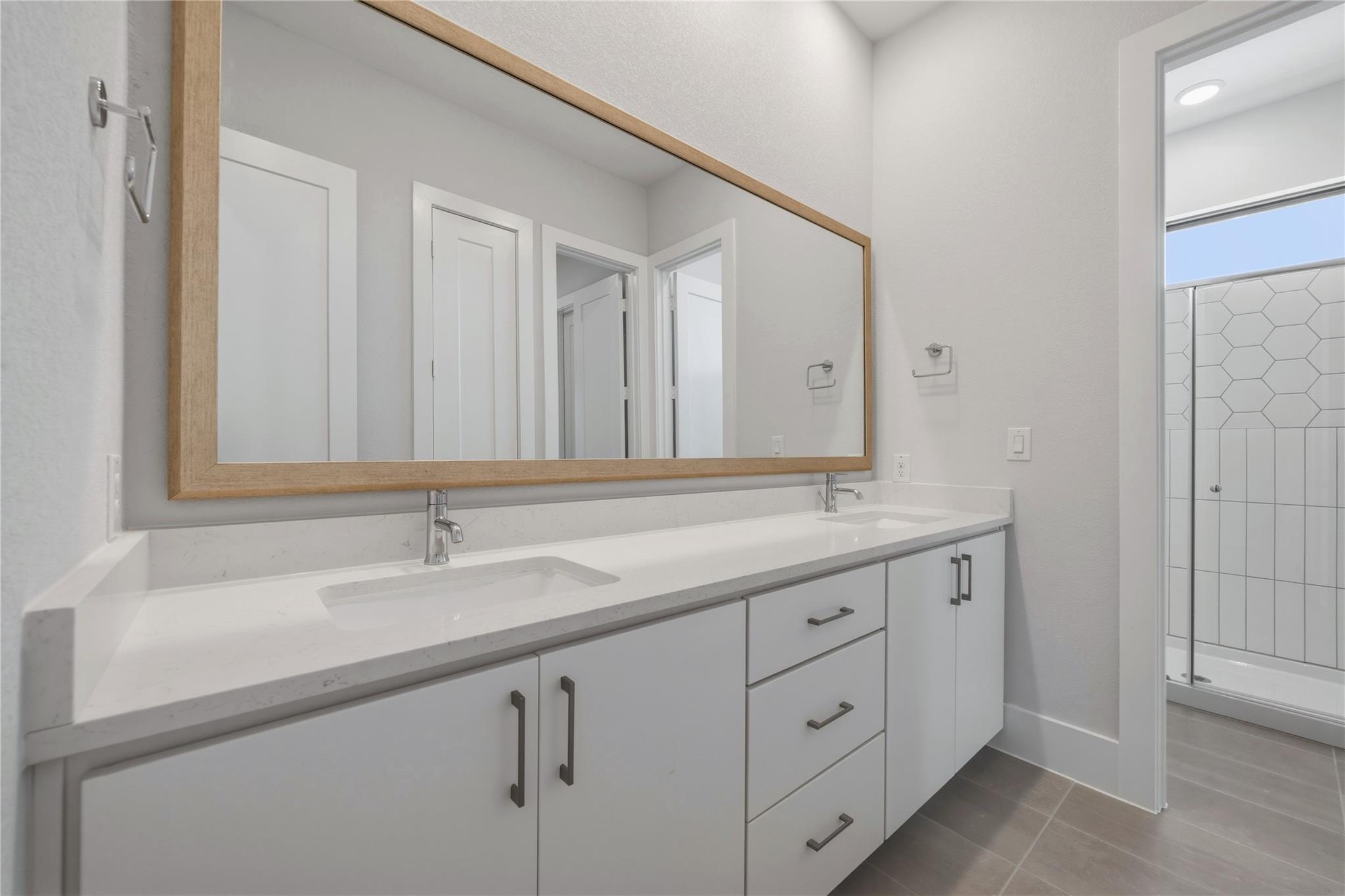 1006 Barrie Dr, Lakeway, TX 78734