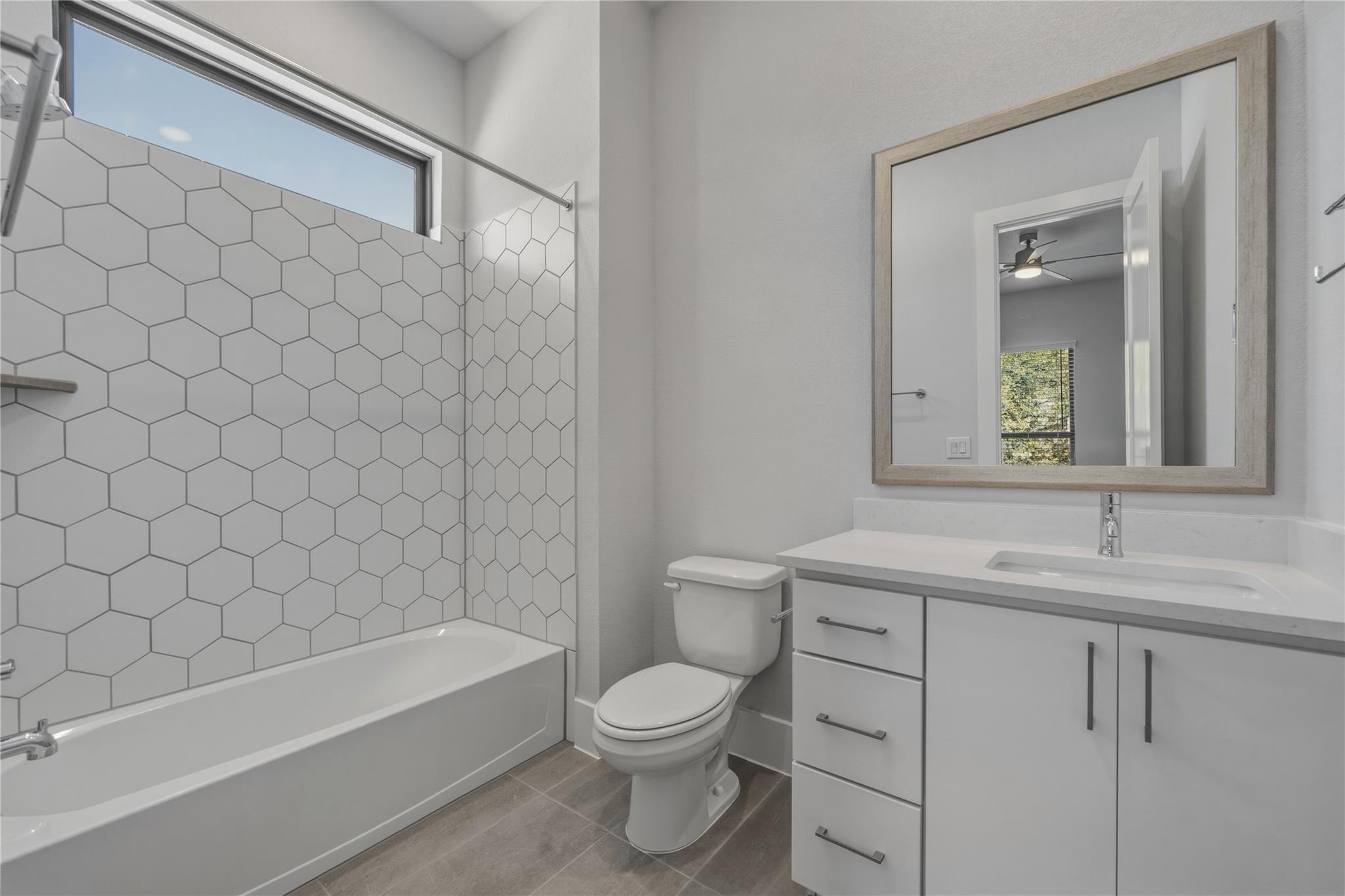 1006 Barrie Dr, Lakeway, TX 78734