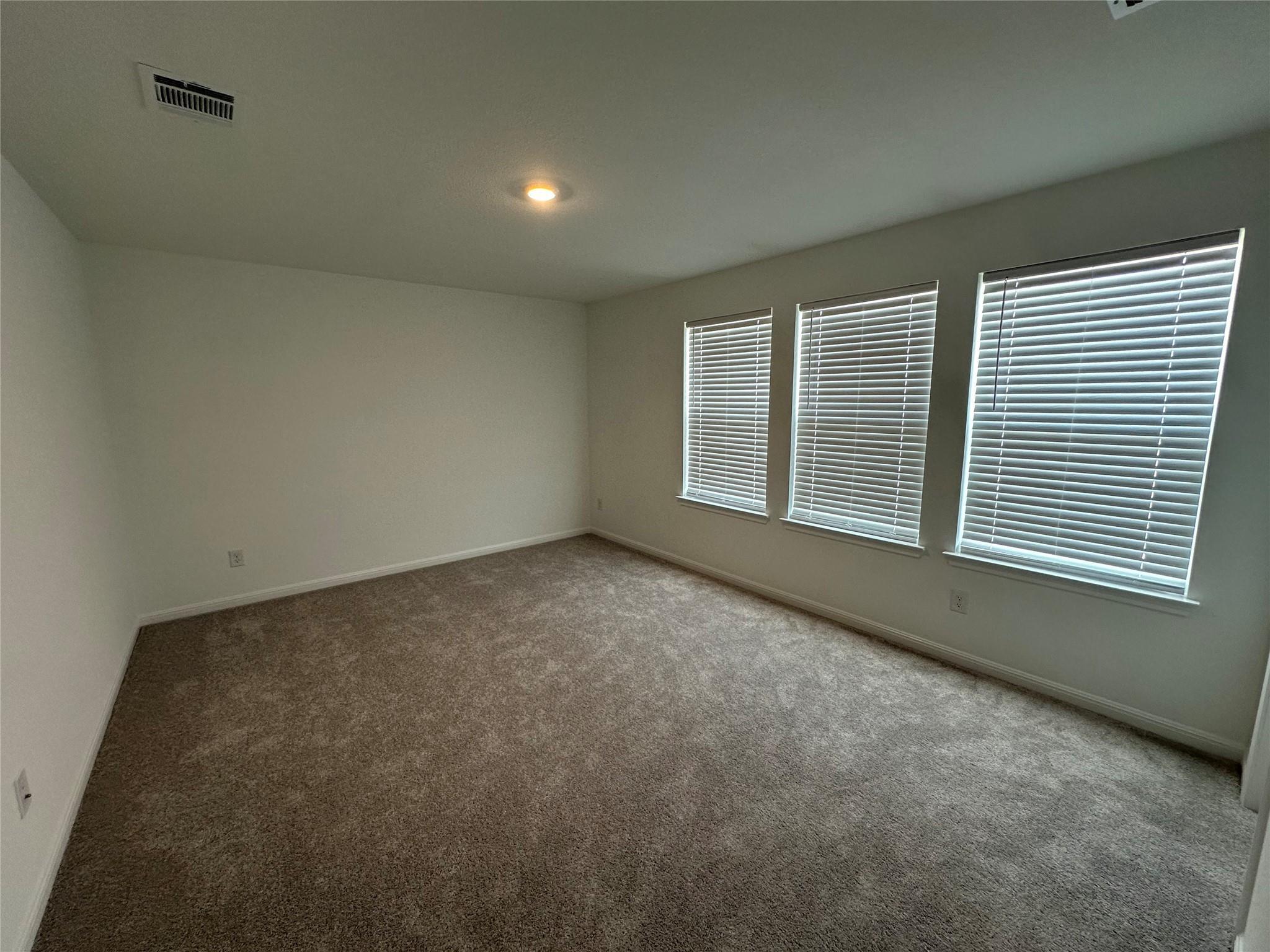 112 Diorite Dr, Liberty Hill, TX 78642