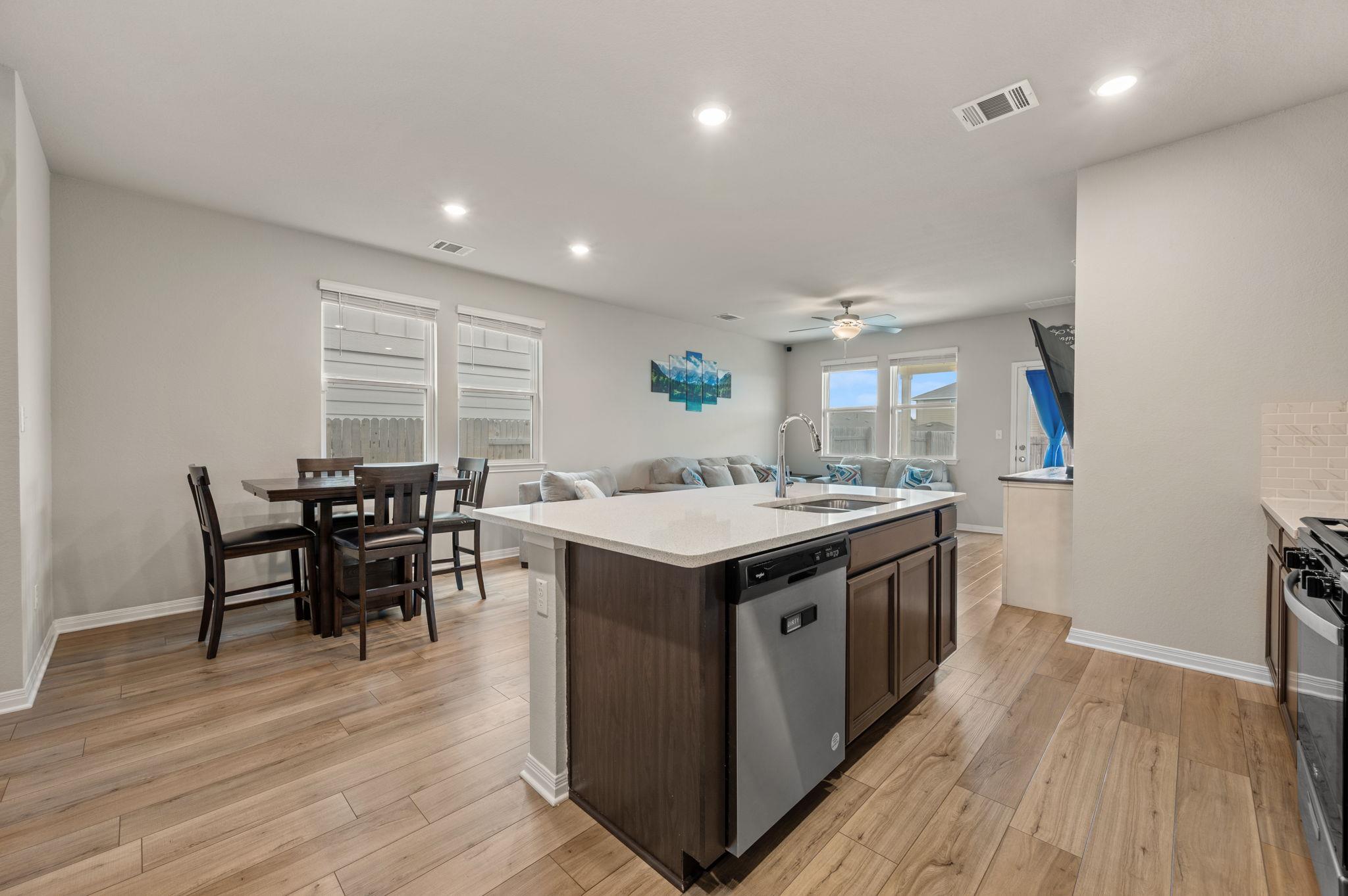 133 Outlaw Dr, Liberty Hill, TX 78642