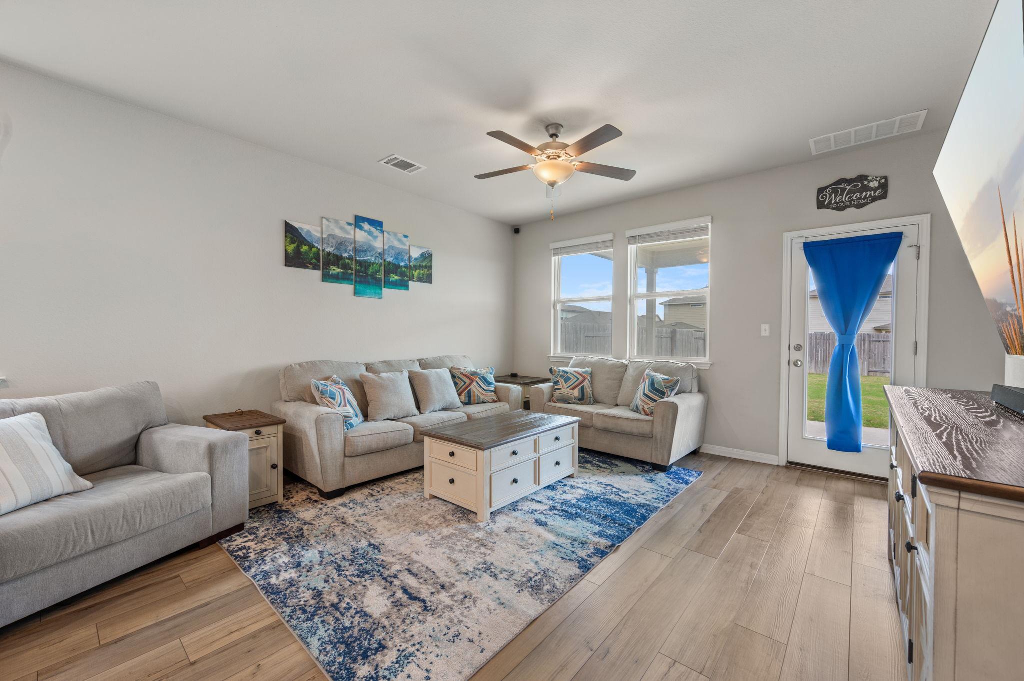 133 Outlaw Dr, Liberty Hill, TX 78642