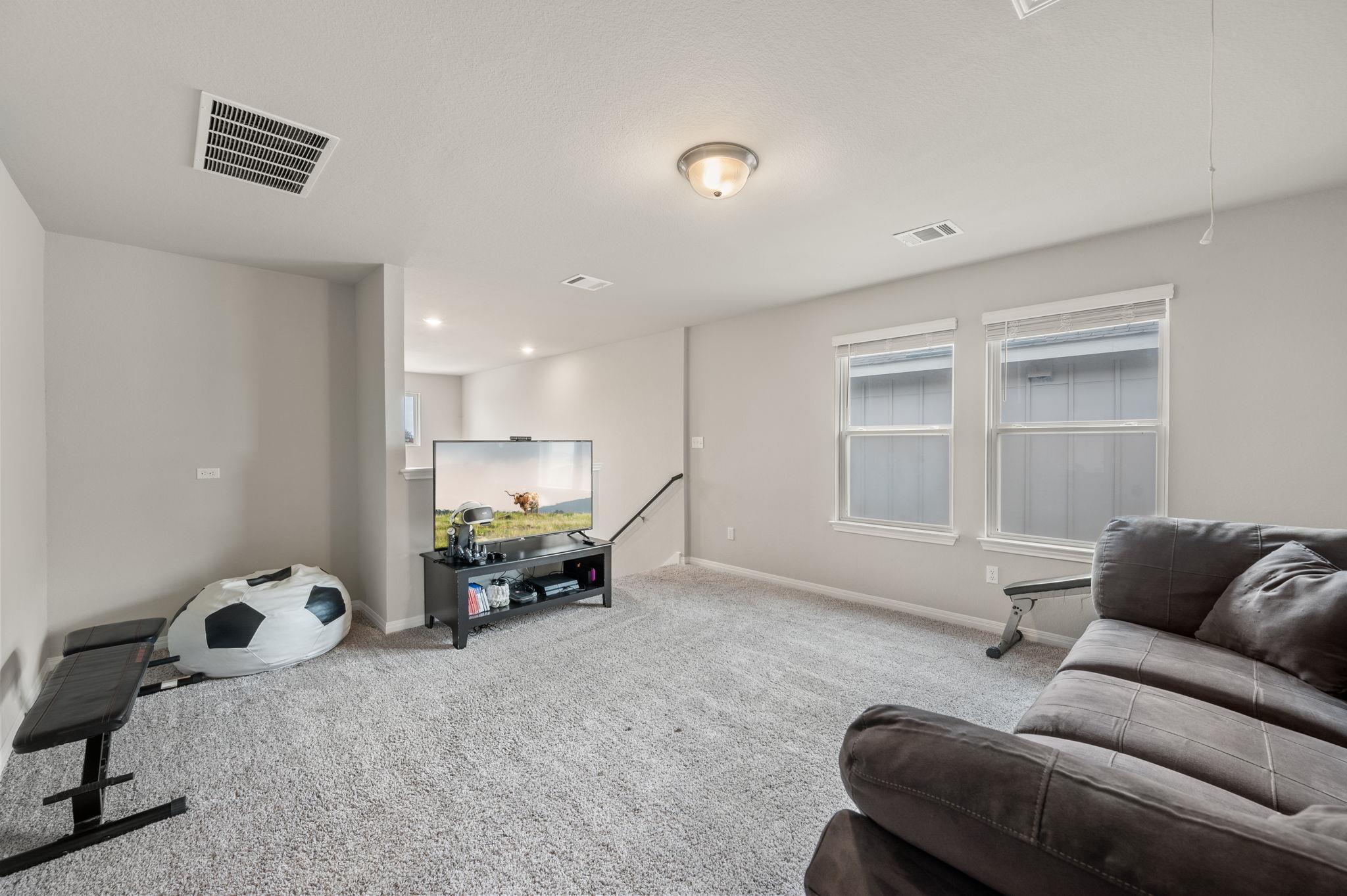 133 Outlaw Dr, Liberty Hill, TX 78642