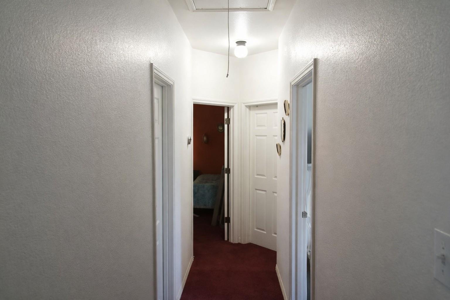 132 Enchanted Cv, Cedar Creek, TX 75156