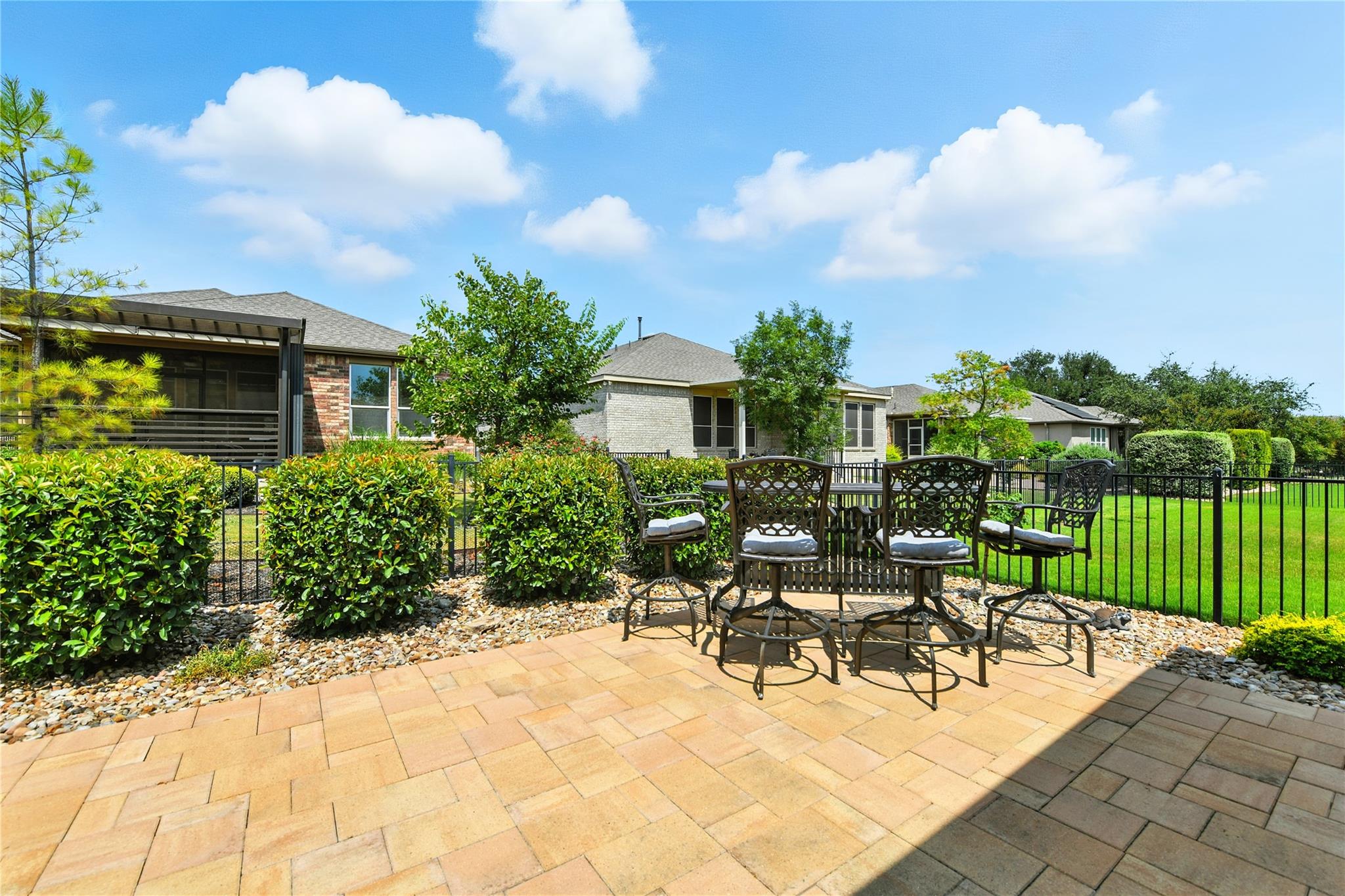 107 Calhoun Ln, Georgetown, TX 78633