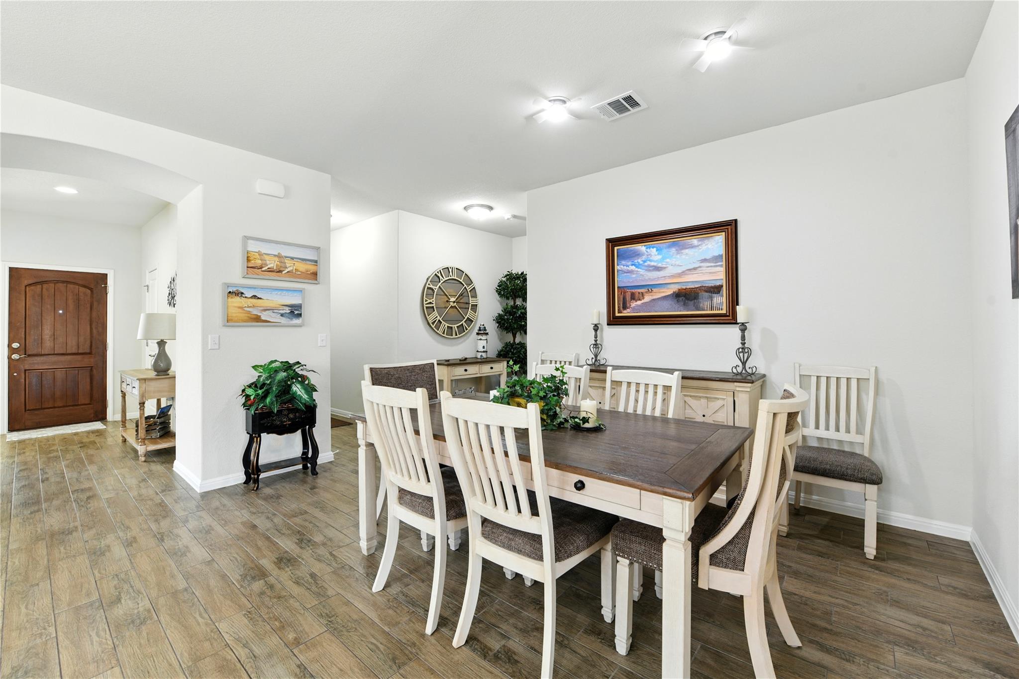 107 Calhoun Ln, Georgetown, TX 78633