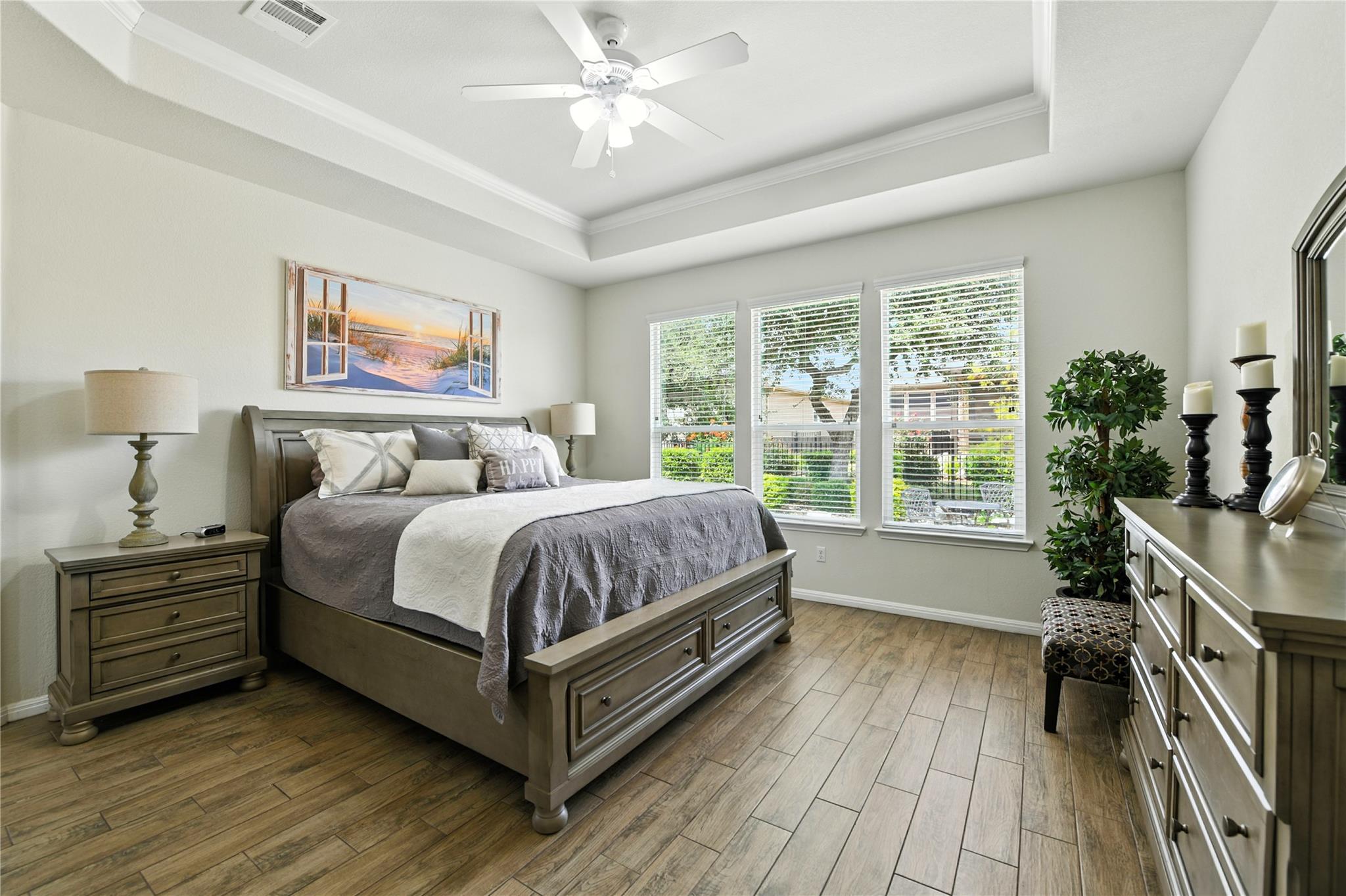 107 Calhoun Ln, Georgetown, TX 78633