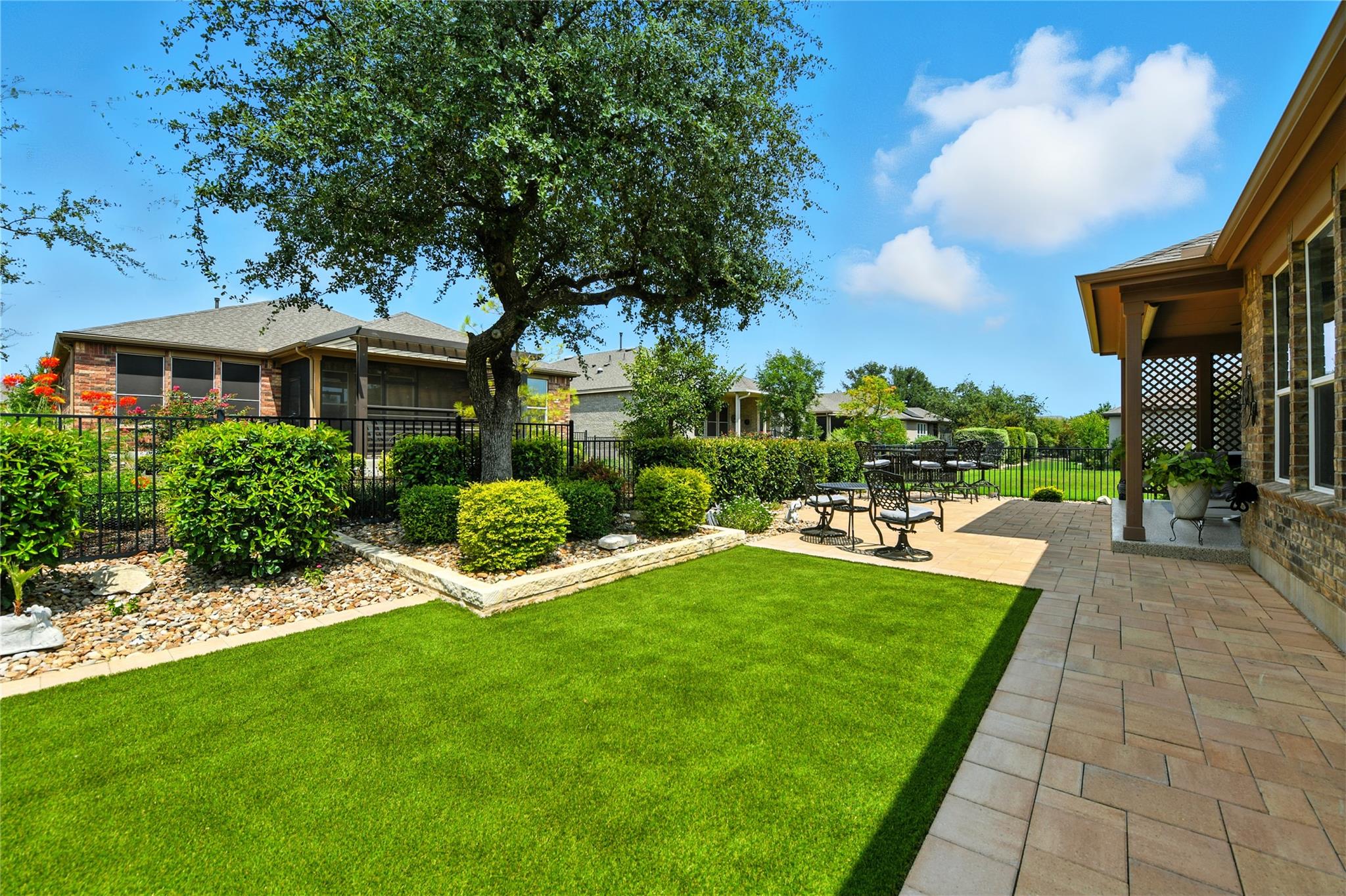 107 Calhoun Ln, Georgetown, TX 78633