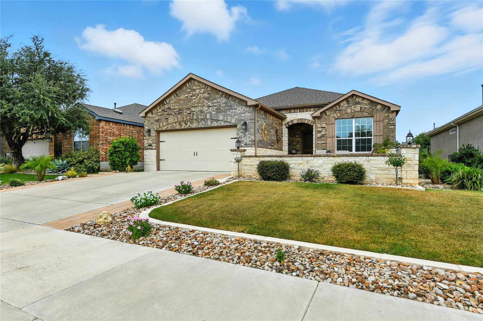 107 Calhoun Ln, Georgetown, TX 78633