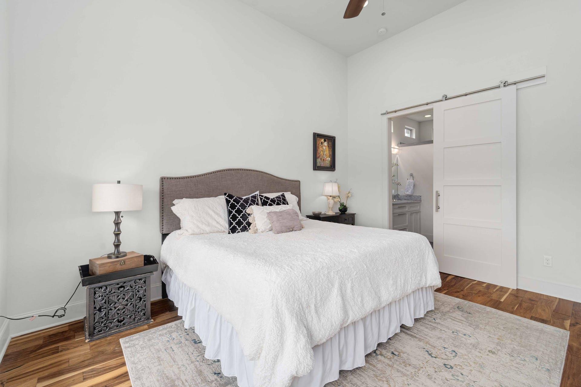 10129 Longhorn Skwy, Dripping Springs, TX 78620