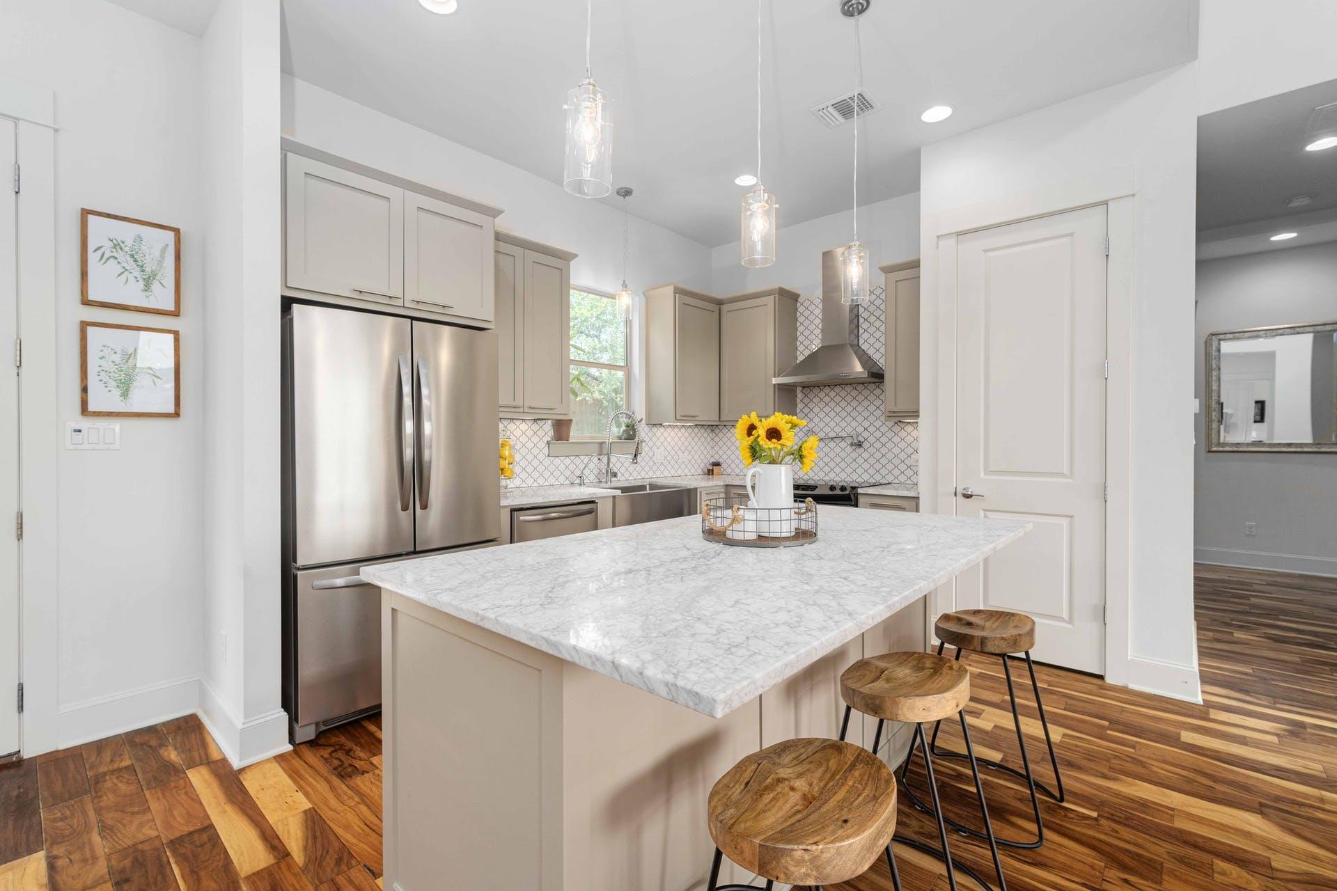 10129 Longhorn Skwy, Dripping Springs, TX 78620