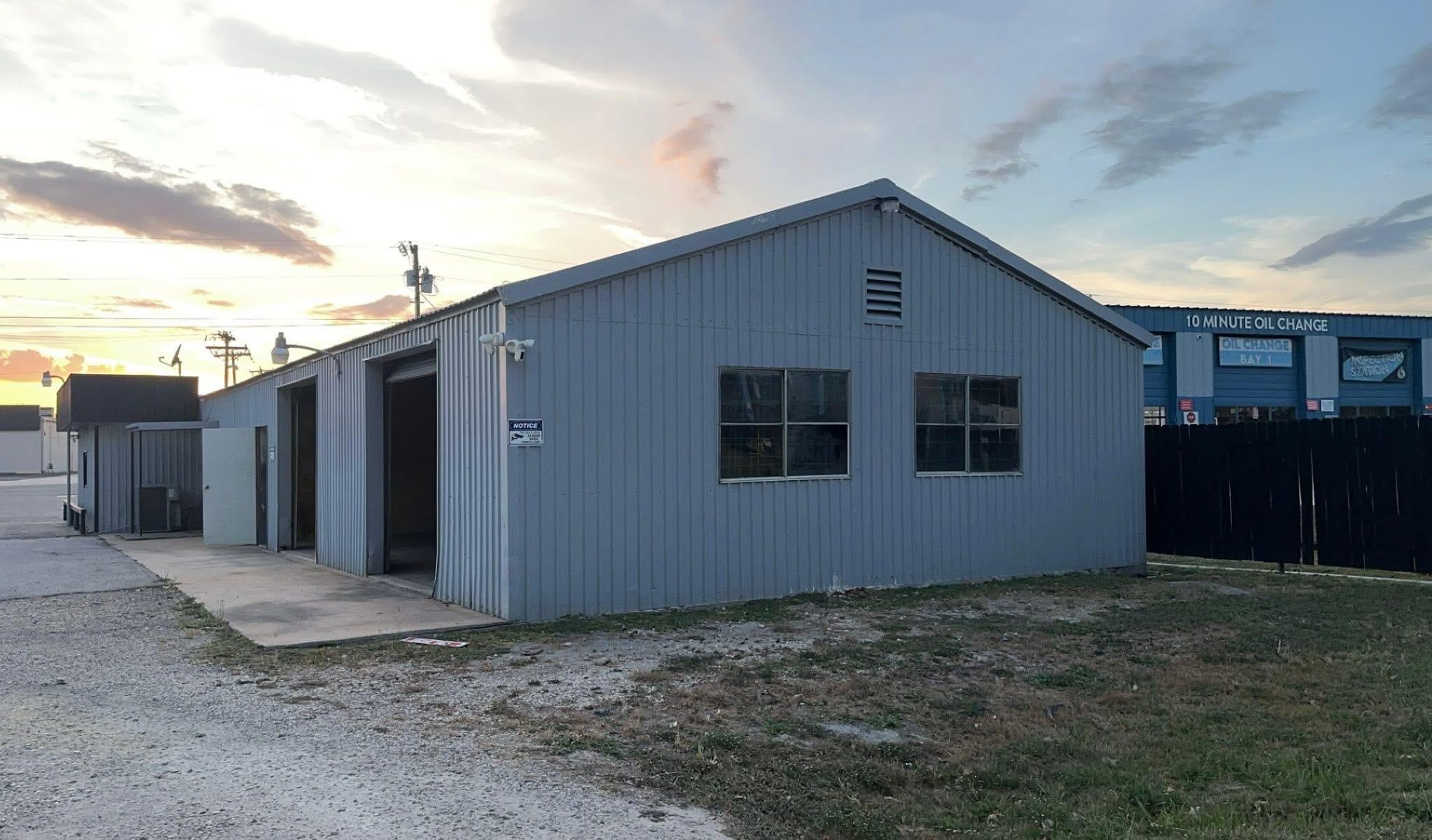 1706 N Main St # Suite B, Taylor, TX 76574