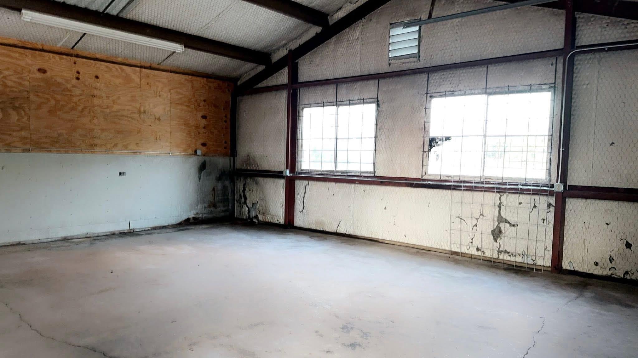 1706 N Main St # Suite B, Taylor, TX 76574