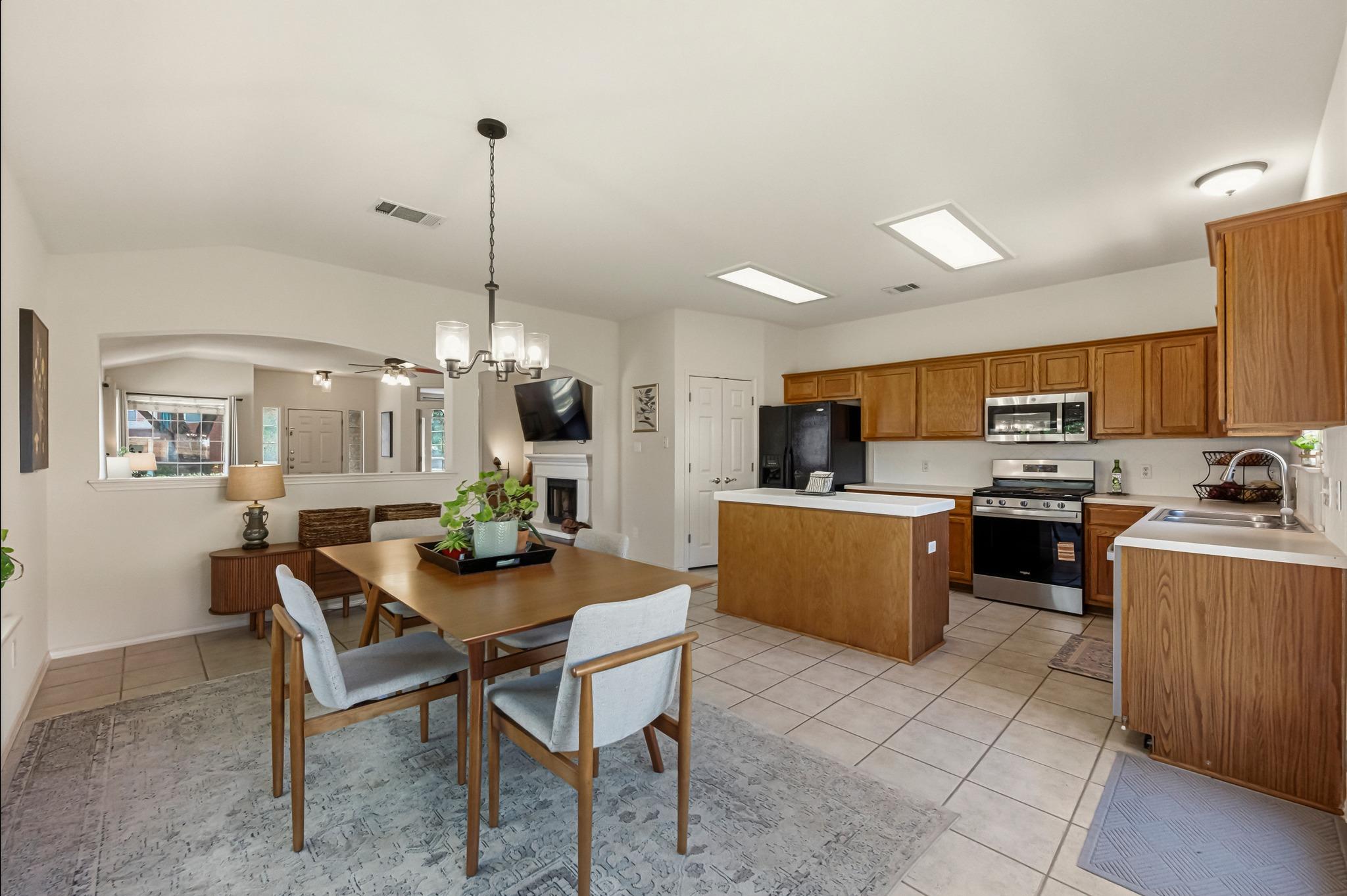 15514 Cadoz Dr, Austin, TX 78728