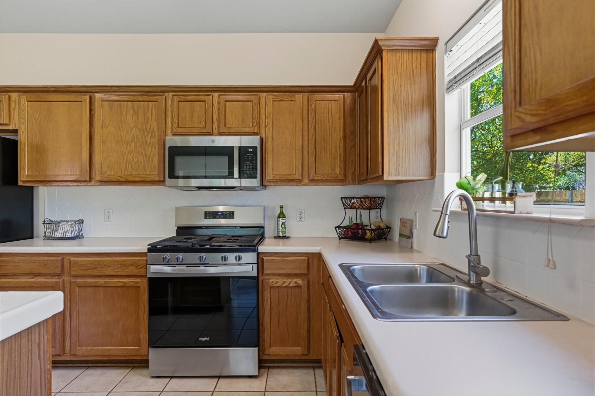 15514 Cadoz Dr, Austin, TX 78728