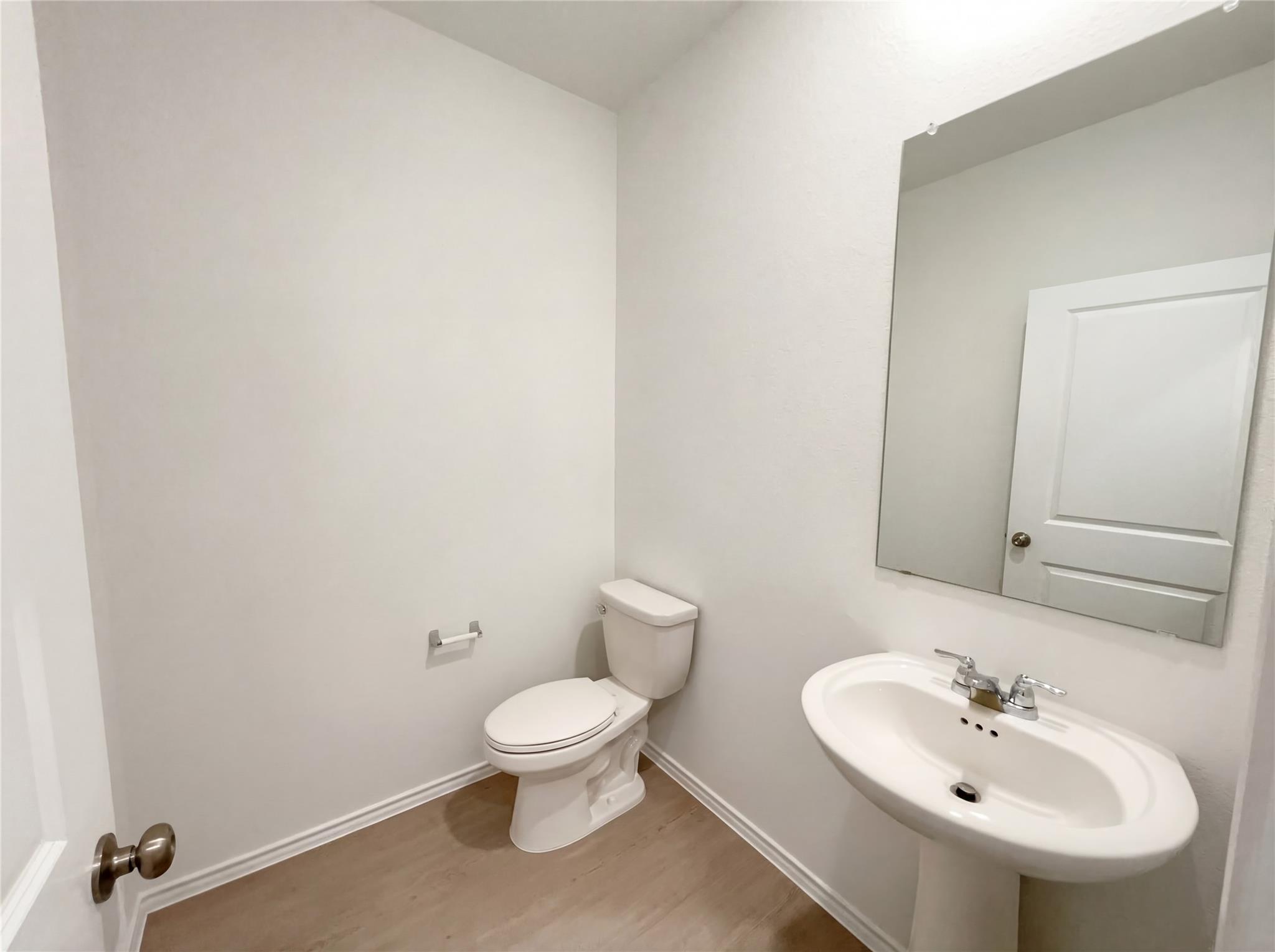 501 Vantage Dr, Hutto, TX 78634