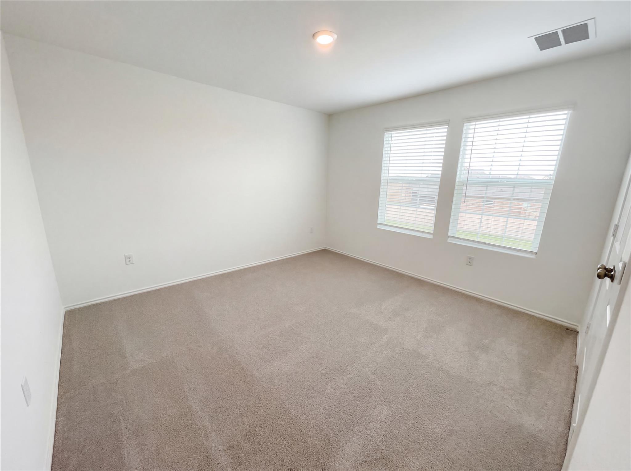 501 Vantage Dr, Hutto, TX 78634