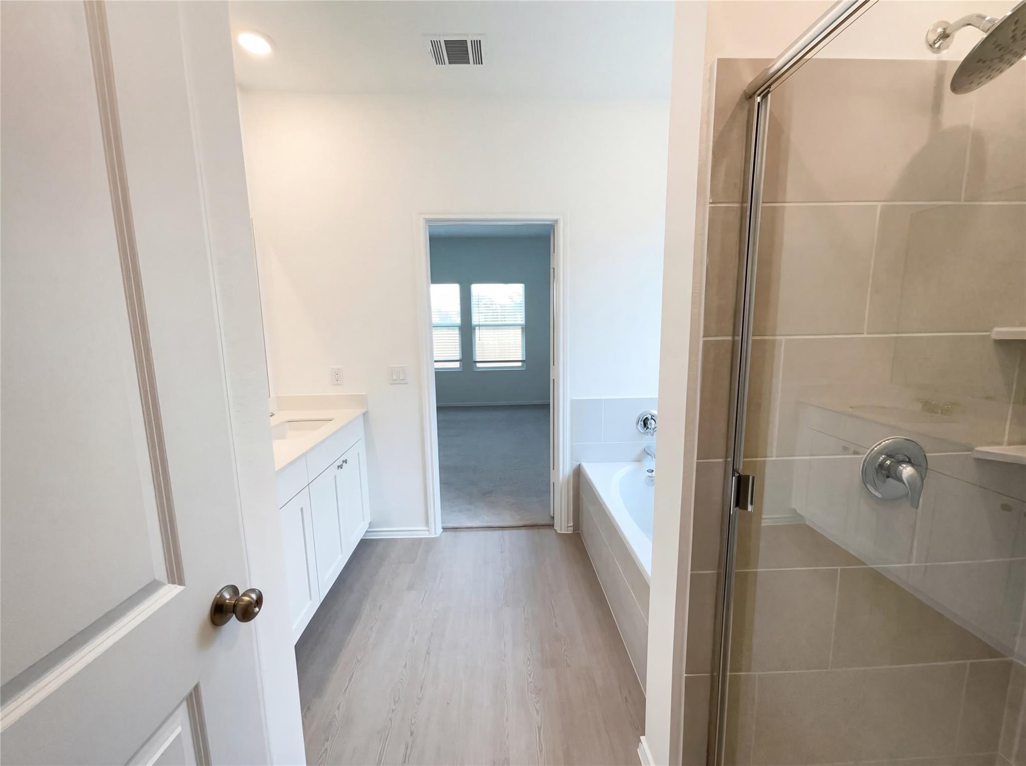 501 Vantage Dr, Hutto, TX 78634