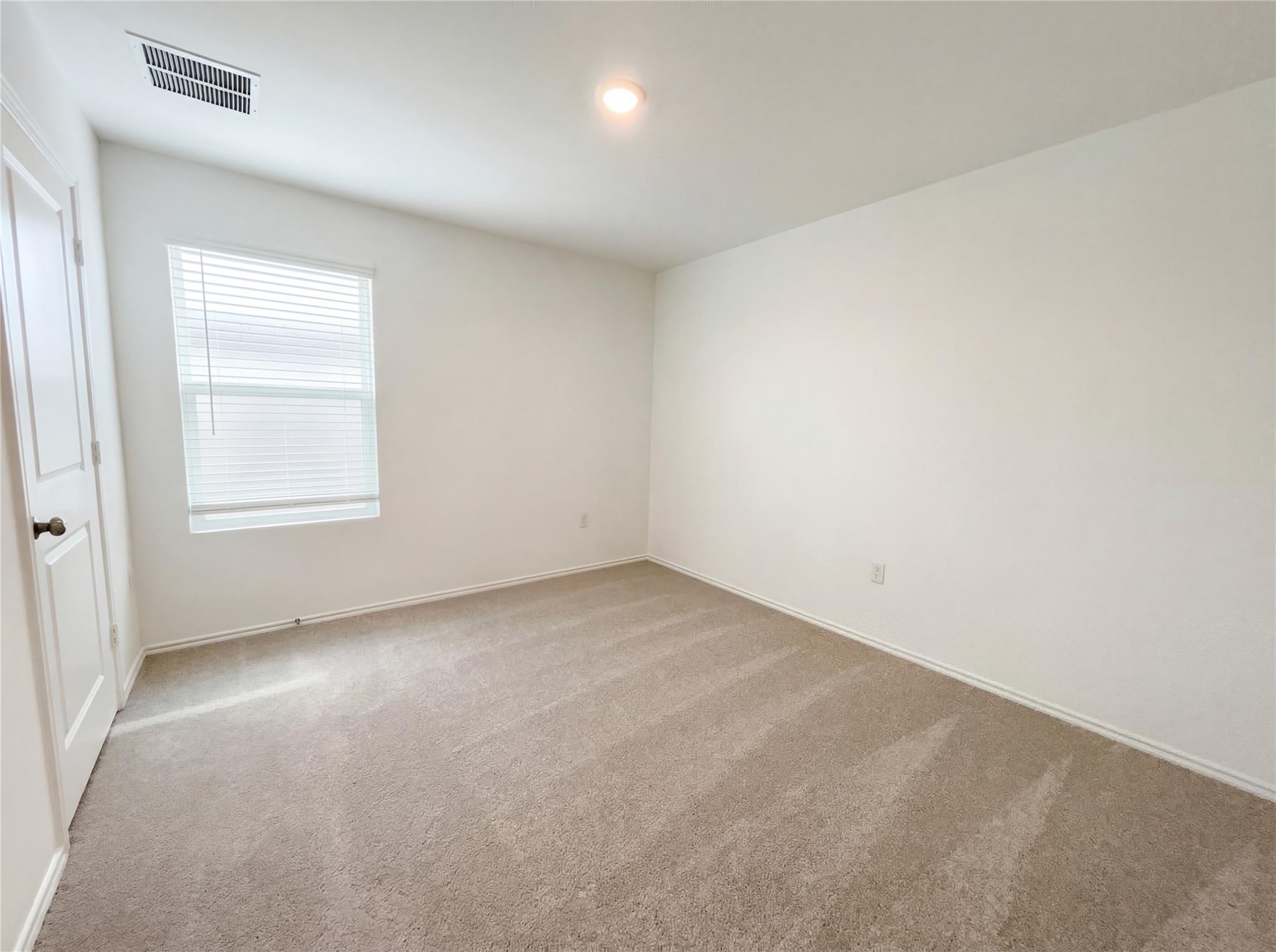 501 Vantage Dr, Hutto, TX 78634