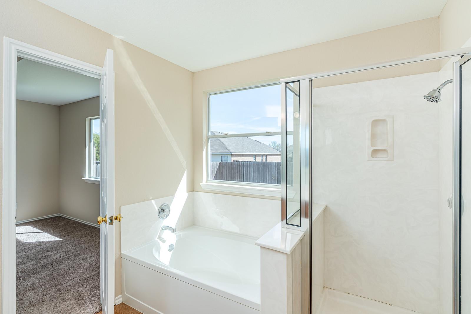 210 Carol Ave, Leander, TX 78641