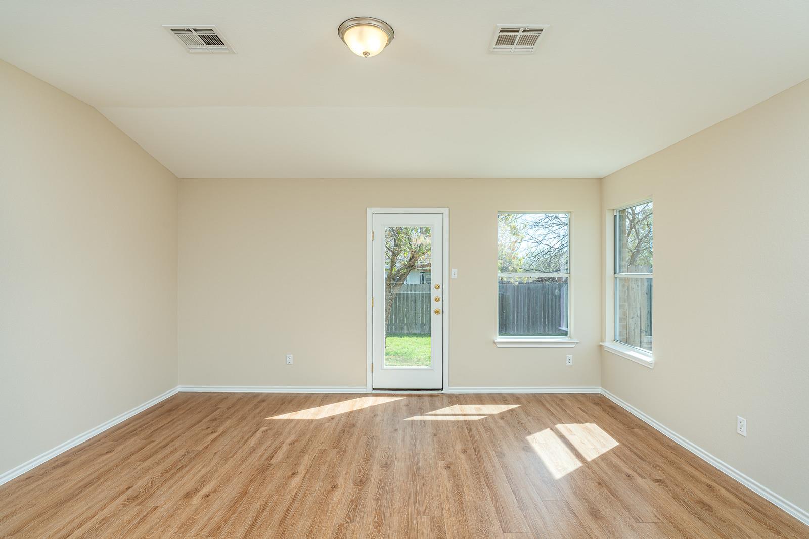 210 Carol Ave, Leander, TX 78641