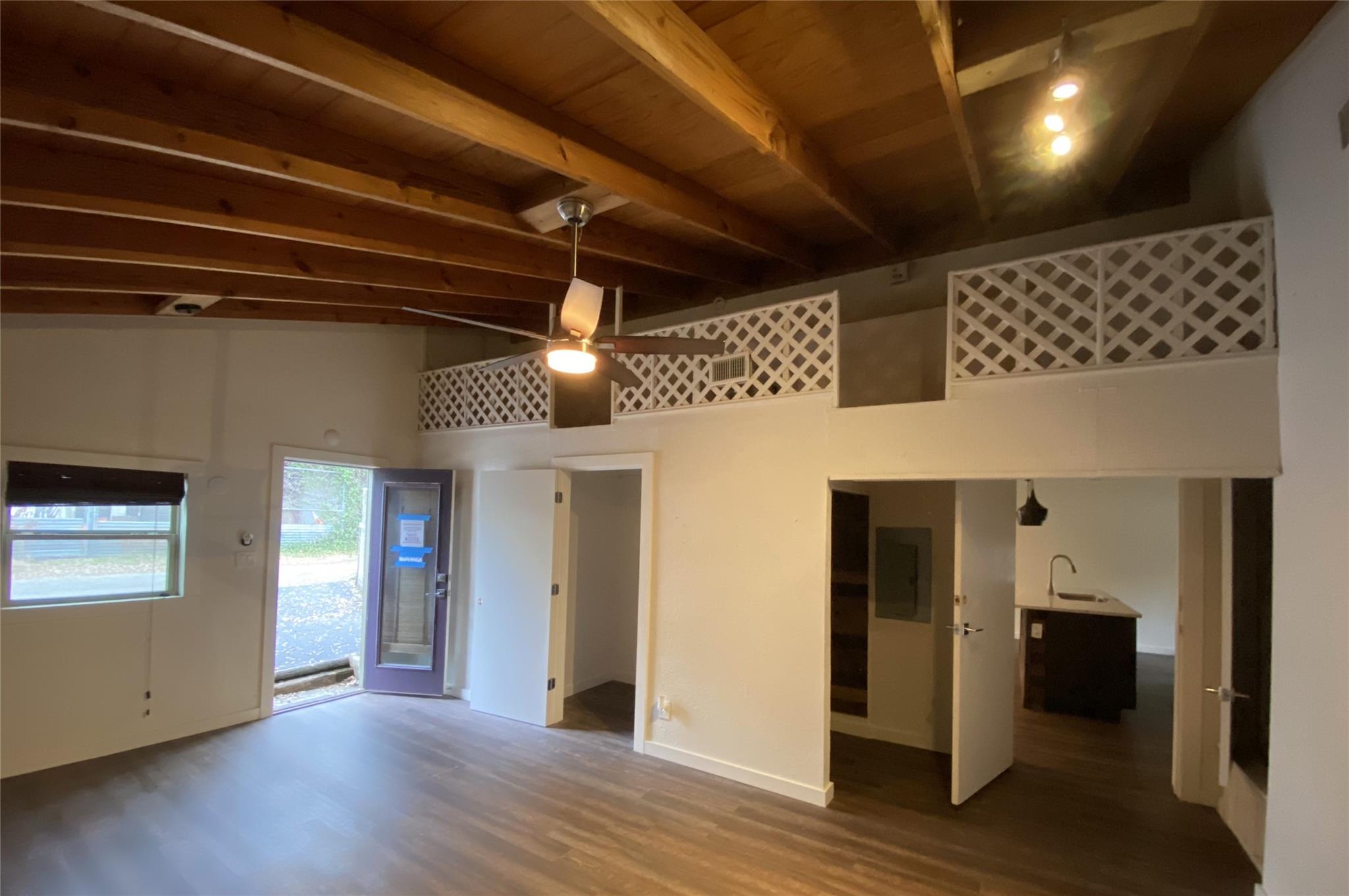 1000 Linscomb Dr, Austin, TX 78734