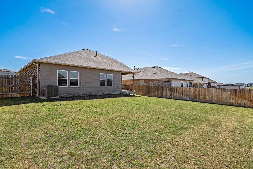 154 Solitude Dr, San Marcos, TX 78666