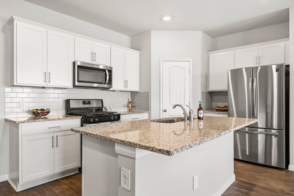 154 Solitude Dr, San Marcos, TX 78666