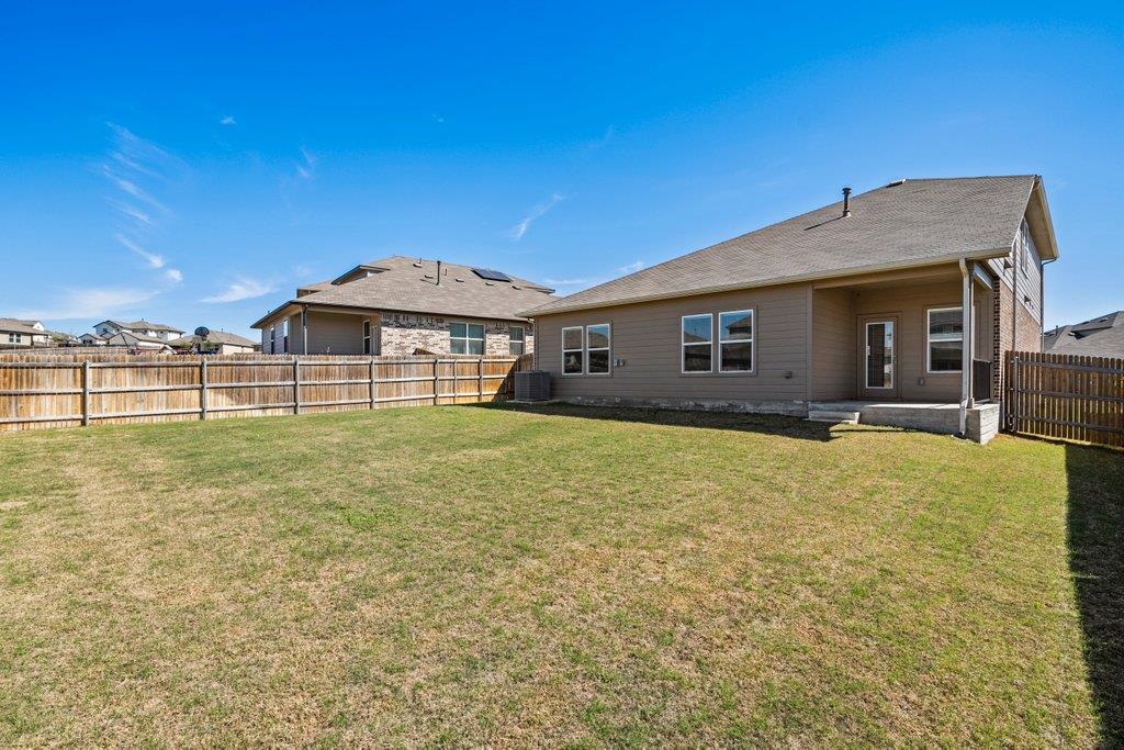 154 Solitude Dr, San Marcos, TX 78666