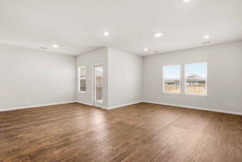 154 Solitude Dr, San Marcos, TX 78666