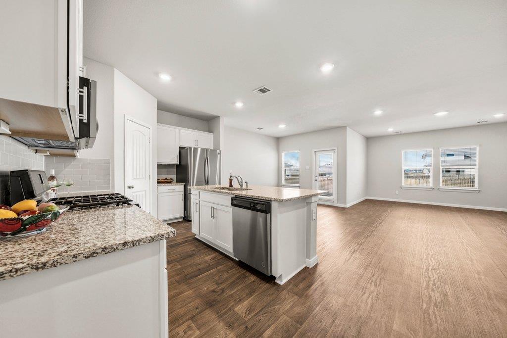 154 Solitude Dr, San Marcos, TX 78666