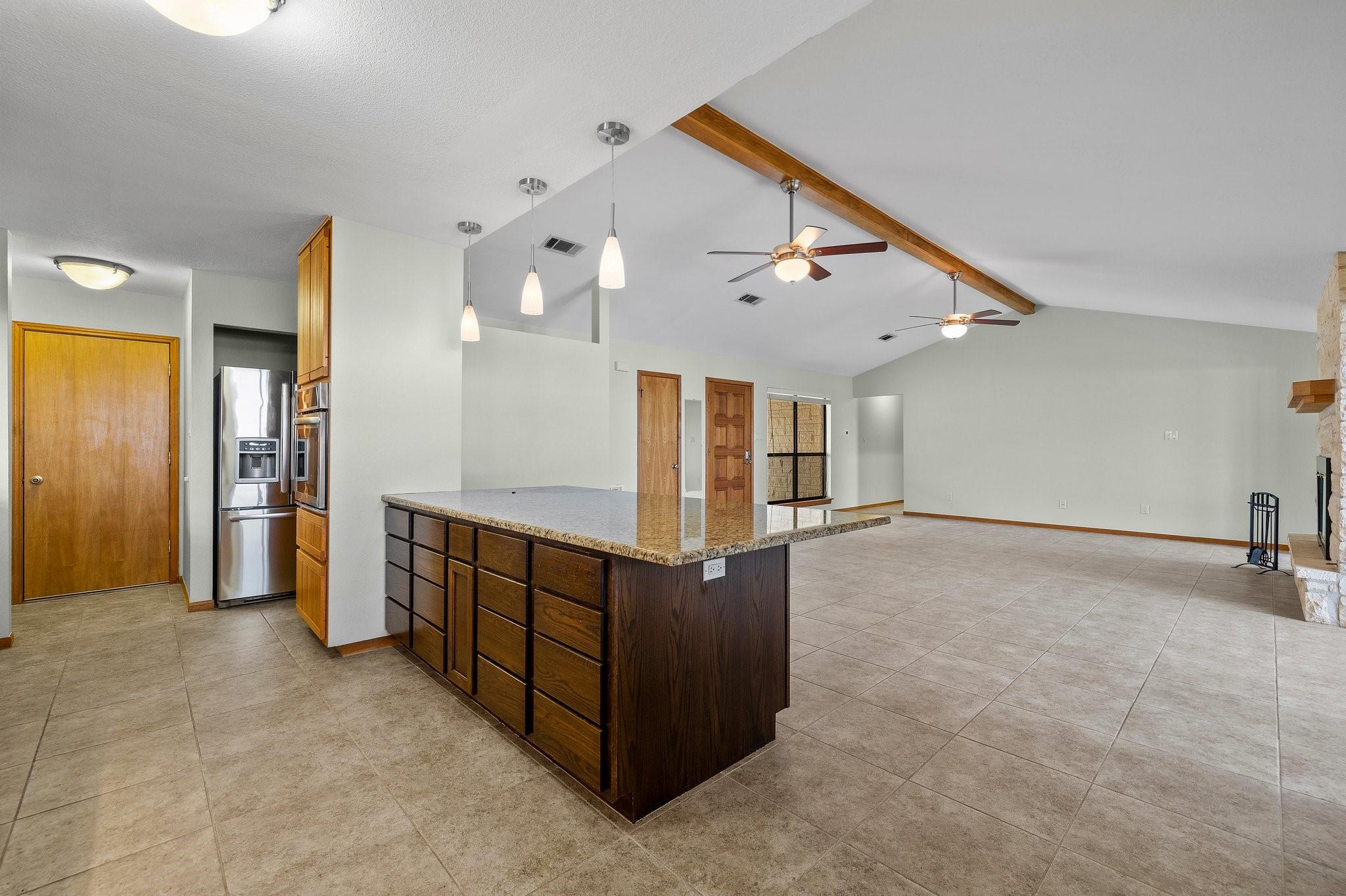 209 Senisa Dr, Buchanan Dam, TX 78609