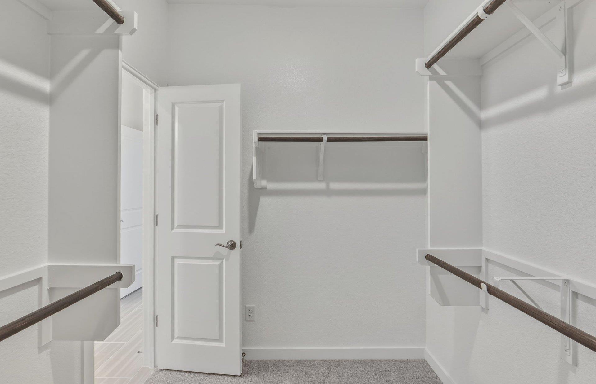 120 Singing Dove Way, Liberty Hill, TX 78642