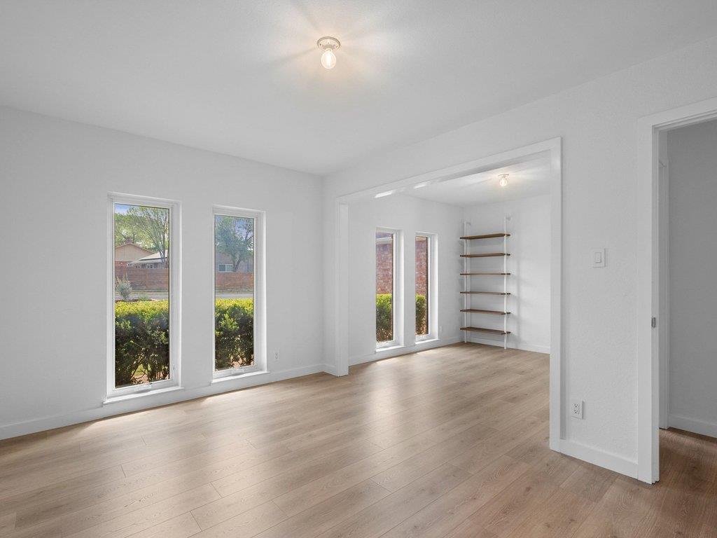 6902 Meadow Run, Austin, TX 78745