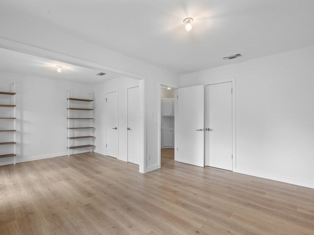 6902 Meadow Run, Austin, TX 78745